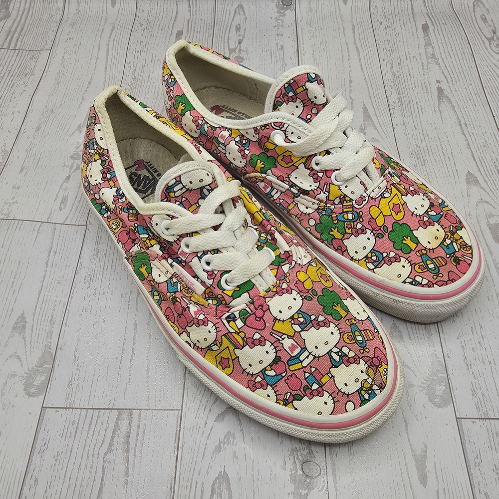 Vans Hello Kitty canvas sneakers in pink limited edition collaboration Kids 2.5